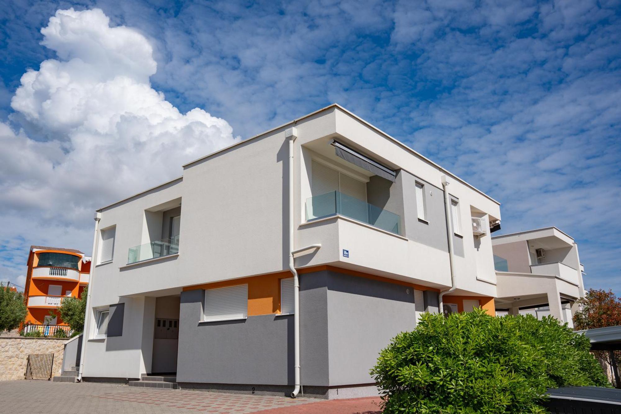 Apartment Funtastic With Private Pool Novalja Exterior photo